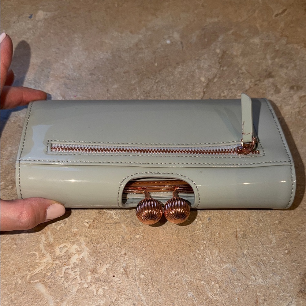 Ted Baker Mint beautiful light grey Wallet with RoseGold Accents - Picture 11 of 12